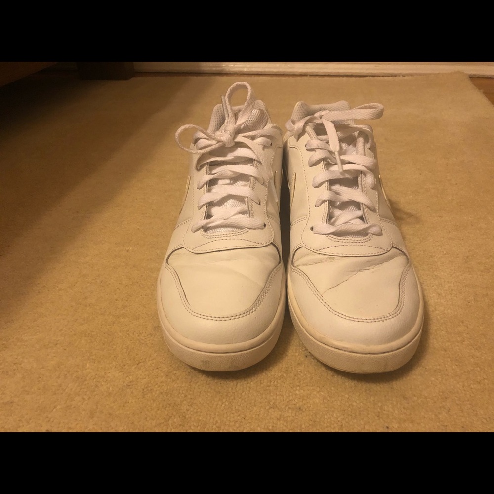 Men’s Nike sneakers